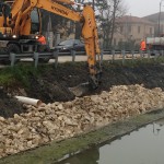 Terrazzo - manutenzione strade provinciali - messa in sicurezza con sassi di annegamento