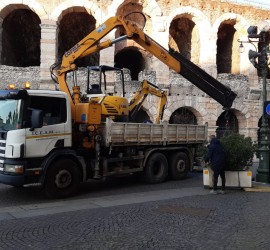 Manutenzione piazze, vie comune di Verona